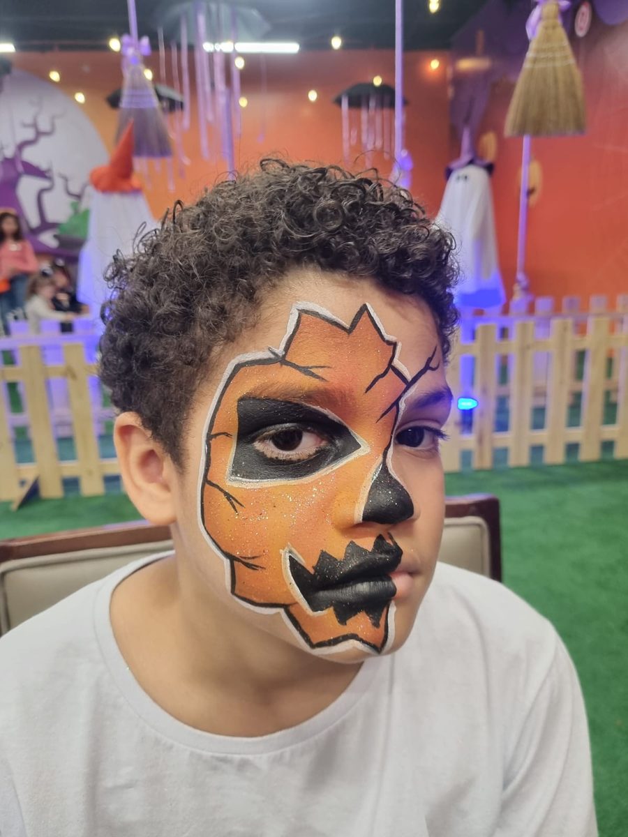 Maquiagem art&iacute;stica infantil &mdash; meia caveira, tinta antial&eacute;rgica