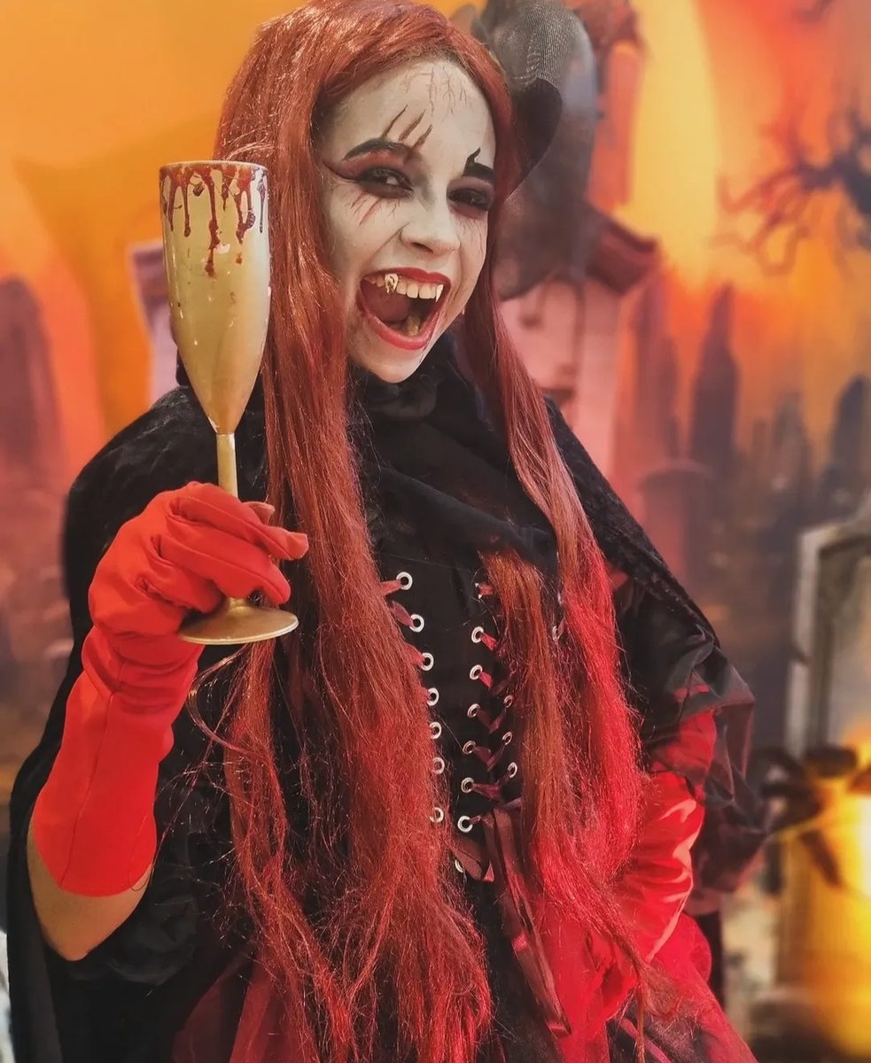 Personagem caracterizada pela nossa equipe — vampira